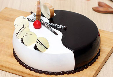 Birthday pastry cake | Pastry cake, Cake, Pastry cake design